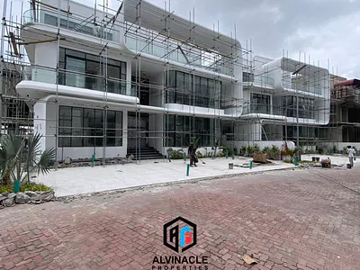 Newly Built 5 Bed Home with Cinema