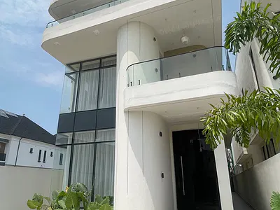 Contemporary Styled 5 Bedroom Fully Detached Duplex with BQ + Pool