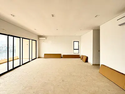 Luxury 6-Bedroom Waterfront Fully Detached Home
