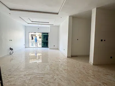 Modern 3 Bedroom Apartment