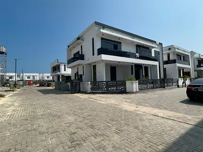 Newly Carved 5bedroom Detached Duplex with BQ Swimming Pool &cinema