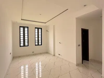 Fully Serviced New 2 Bedroom Apartment