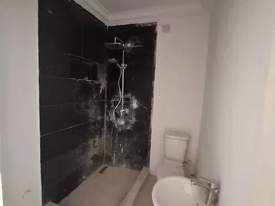 Nice and Spacious Serviced 1 Bedroom Apartment Upstairs