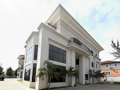 5 Bedroom Penthouse + 2 Maid Room, Swimming Pool, and More.