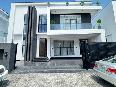 Outstanding Fully Detached Duplex with Double Volume Living Room