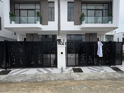 Tastefully 4 Bedroom Semi-Detached Duplex with BQ