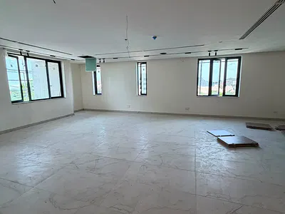 Luxury 4 Bedrooms Flat with 2 Rooms BQ