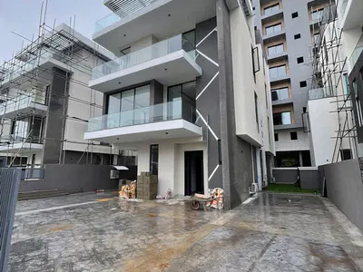 6 Bedroom Fully Detached Duplex with BQ