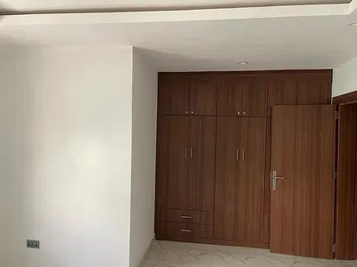 Luxury 3 Bedroom Block of Flat