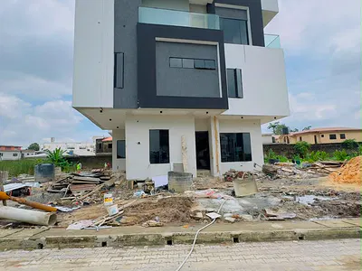 Newly Built 4 Bedroom Fully Detached Duplex with BQ