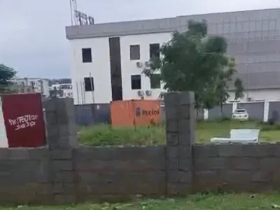 2, 300SQM, Commercial, C of O, Tarred Road