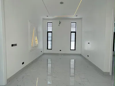 Luxury 5 Bedroom Detached Duplex