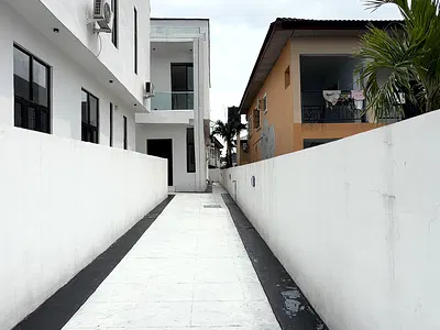 Beautifully Built 4 Bedroom Detached Duplex with BQ