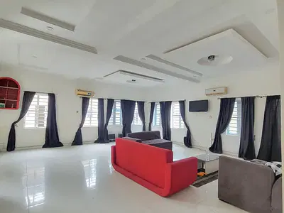 Beautiful Five Bedroom Fully Detached Duplex
