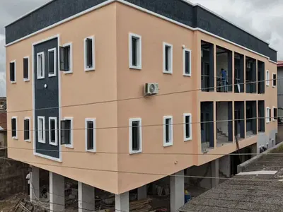 A Block of 5 Units of Luxury 3 Bedroom Apartment.