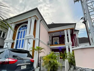 6-Bedroom Duplex