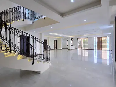 Magnificent Well Built 5 Bedroom Penthouse Lift, Cinema Spa