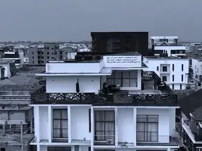 4 Bedroom Duplex with Open Kitchen