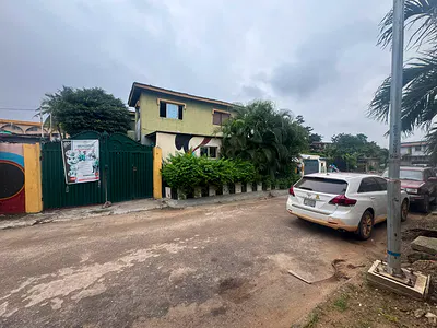 A Full Plot of Land with a Demolishable Structure