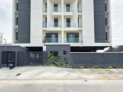 Luxury 2 Bedroom Apartment with BQ and Swimming Pool