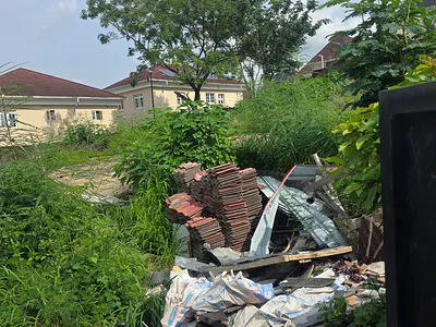 1051SQM Land