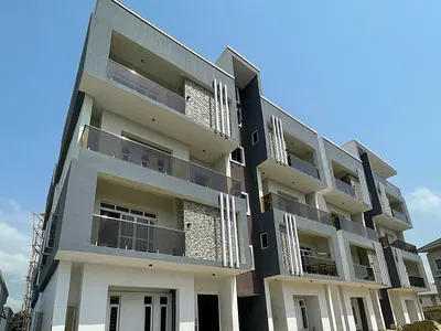 Newly Built and Serviced 2 Bedroom En-Suite Maisonette with 1 Room BQ