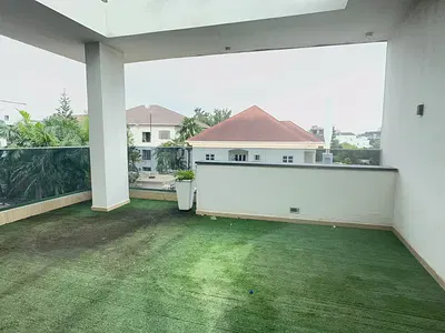 Luxury 5 Bedroom Detached Duplex with Inbuilt Service Quarters