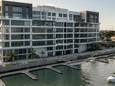 5 Bedroom Apartment