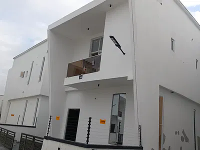 4 Bedroom Duplex