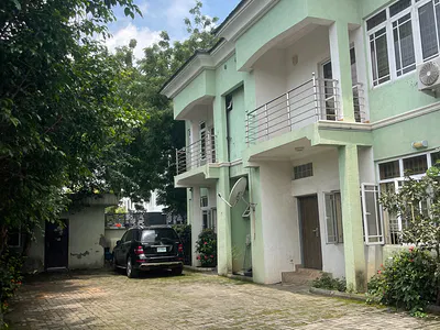 3-Bedroom Terrace Off Gana Well Renovated