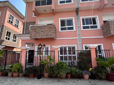 5 Bedroom Semi Detached Duplex with BQ