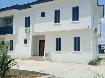 Distress New 4 Bedroom Semi Detached Duplex with BQ