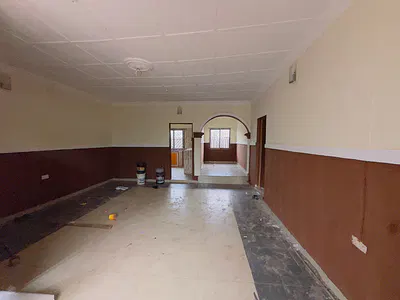 Very Neat and Spacious 2 Bedroom Flat with Wardrobe & Kitchen Cabinets