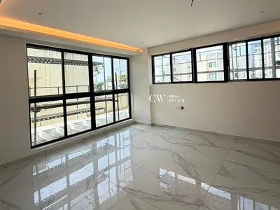4 Bedroom Triplex