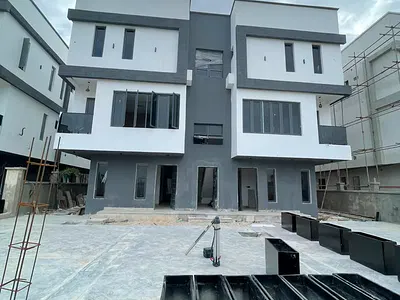 Alluringly Crafted 5 Bedroom Semi-Detached Triplex with BQ, Pool