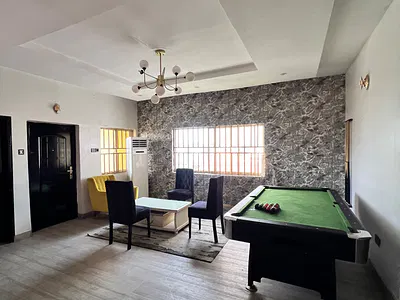 Spacious 3 Bedroom Apartment