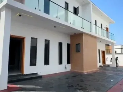 Newly Built 4 Bedrooms Terrace Duplex House