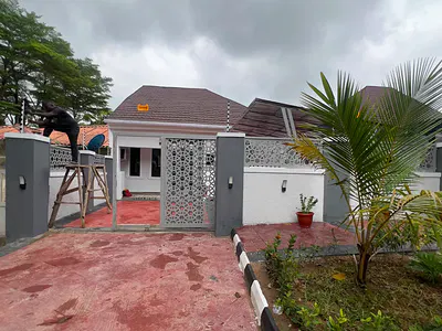 Newly Built Fully En-Suite 3 Semi-Detached Bedroom Bungalow with Acs