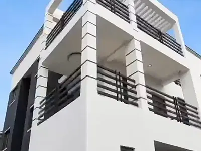 Spacious 2-Bedroom Apartment Terrace