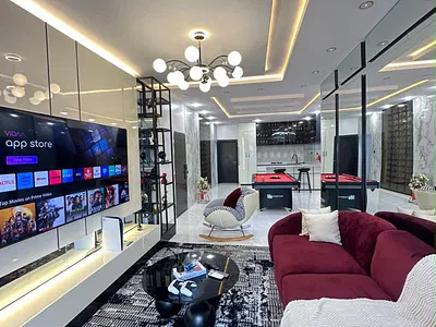 Luxuriously Furnished 2 Bedroom Apartment with Private Cinema