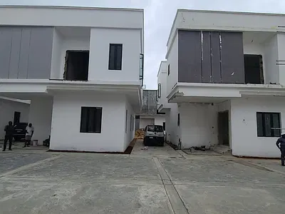 Luxury 4 Bedroom Duplex