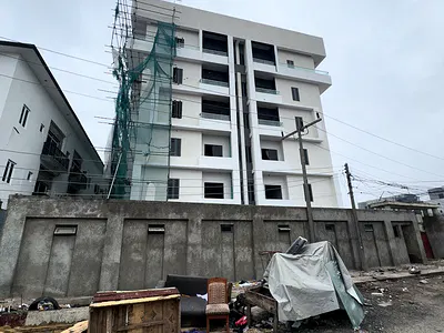 Luxury 2 Bedroom Apartment + Elevator