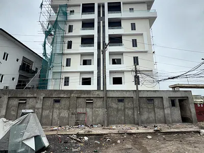Luxury 2 Bedroom Apartment with Elevator