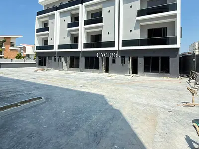 4 Bedroom Terrace