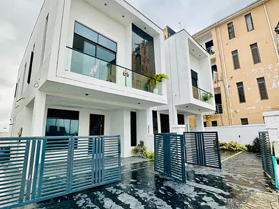 Luxury 4 Bedroom Semi-Detached Duplex