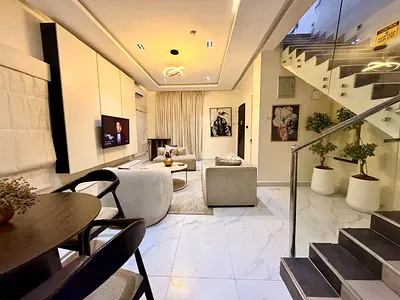 Luxurious Fully Furnish 4 Bed Terrace