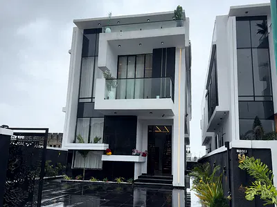 Luxury 5 Bedroom Detached Duplex + BQ, Pool, Cinema, Gym