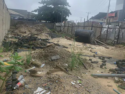 300SQM of Sand Filled Land in a Seren Environment in a Tarred Road