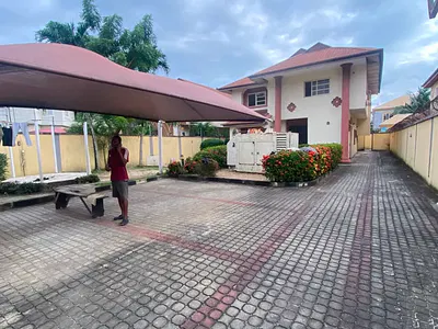 Solid Spacious 5 Bedroom Fully Detached Duplex with Car Park