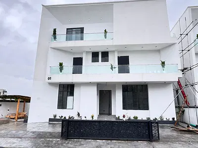 Luxury 5 Bedroom Penthouse